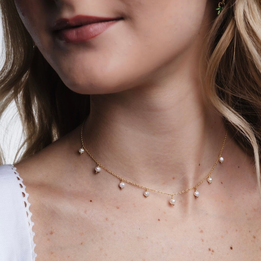 Pearl Drop Short Necklace