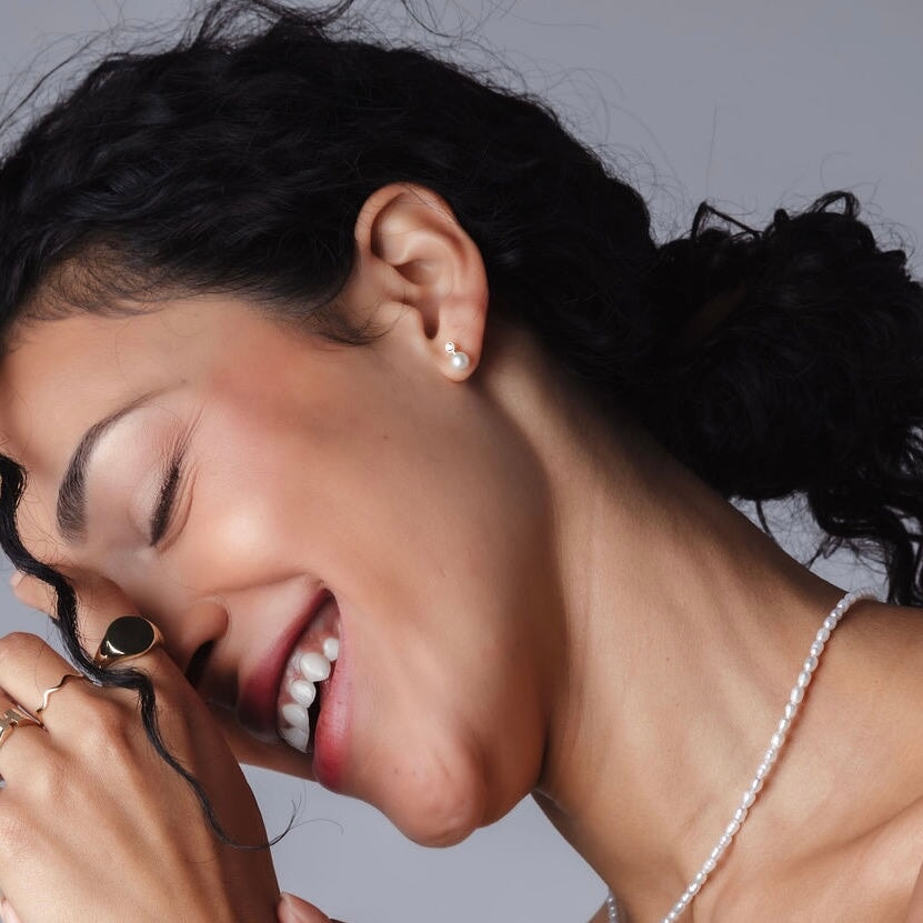 10K Pearl Drop Studs