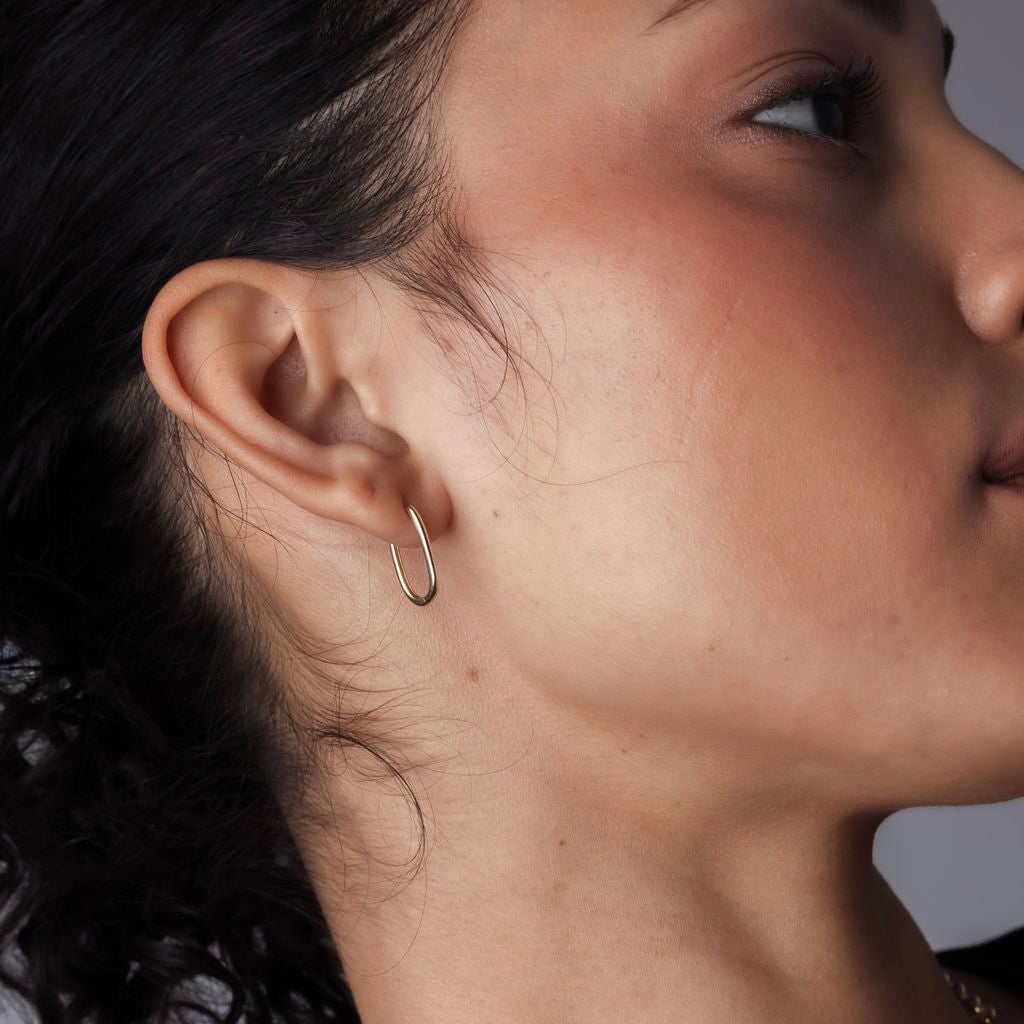 10K Yellow Gold Oval Huggie