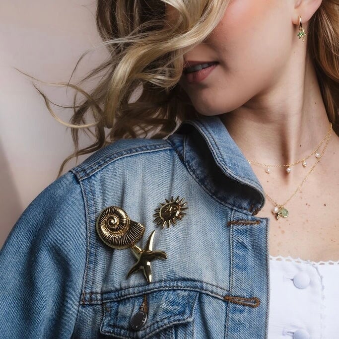 Brooch - Shell