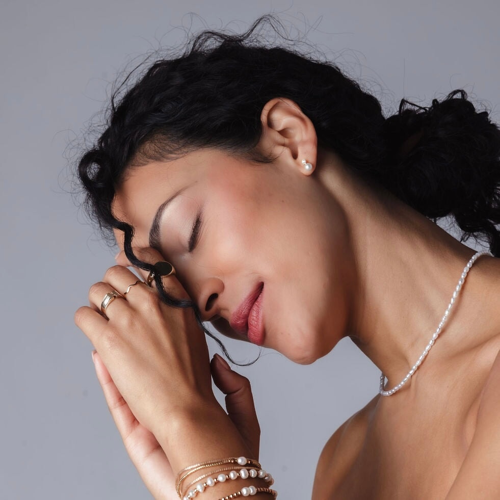 10K Pearl Drop Studs