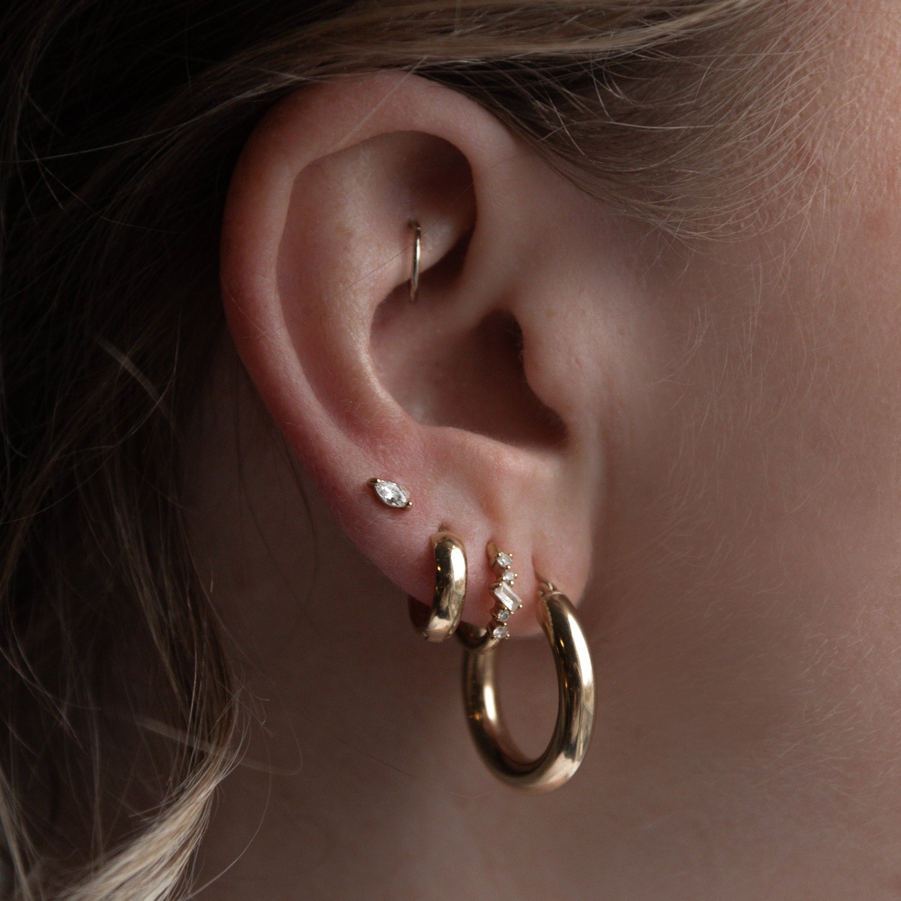 Oval Single Stud