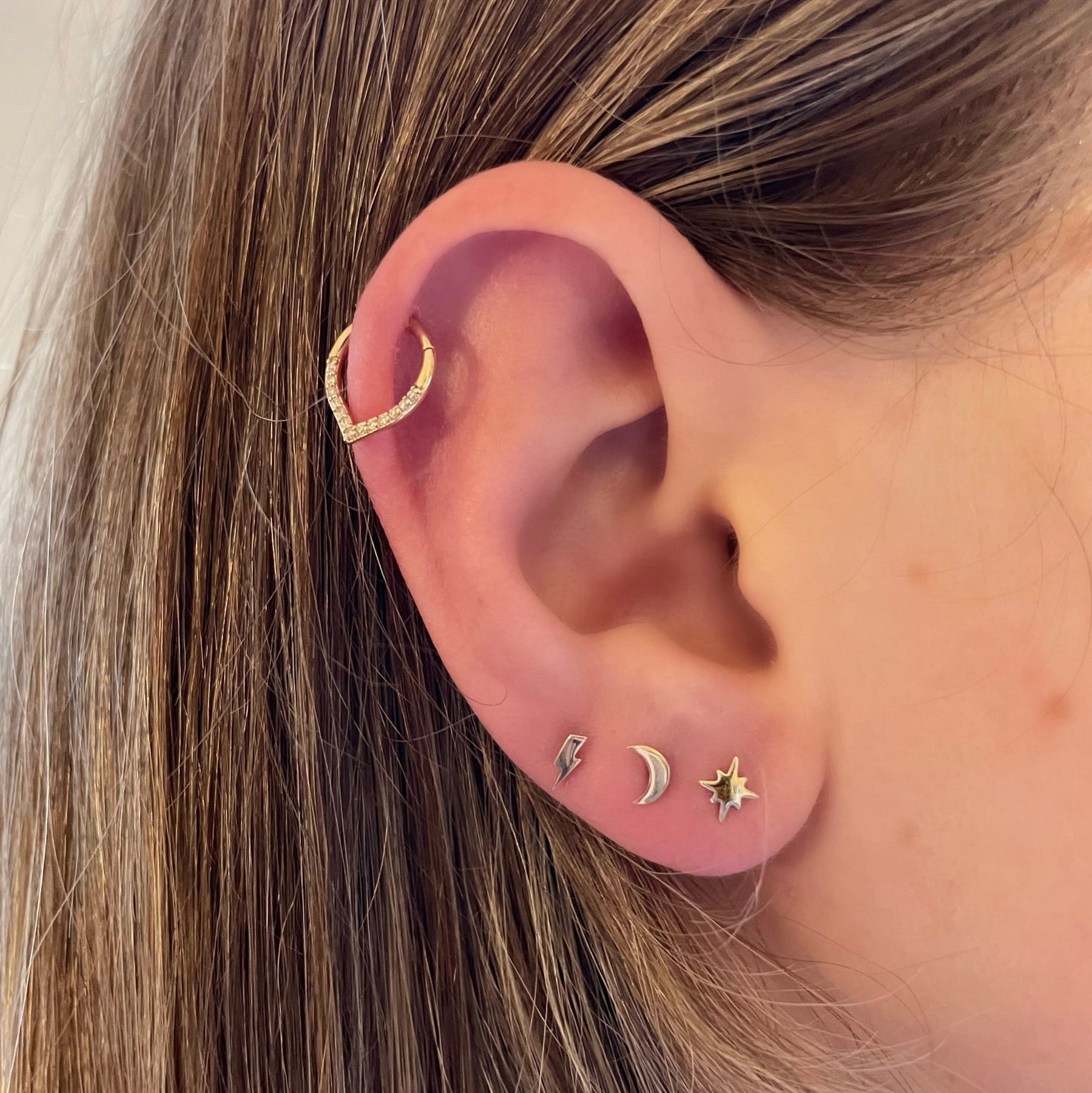 14K Gold Chase Lightning Bolt Stud
