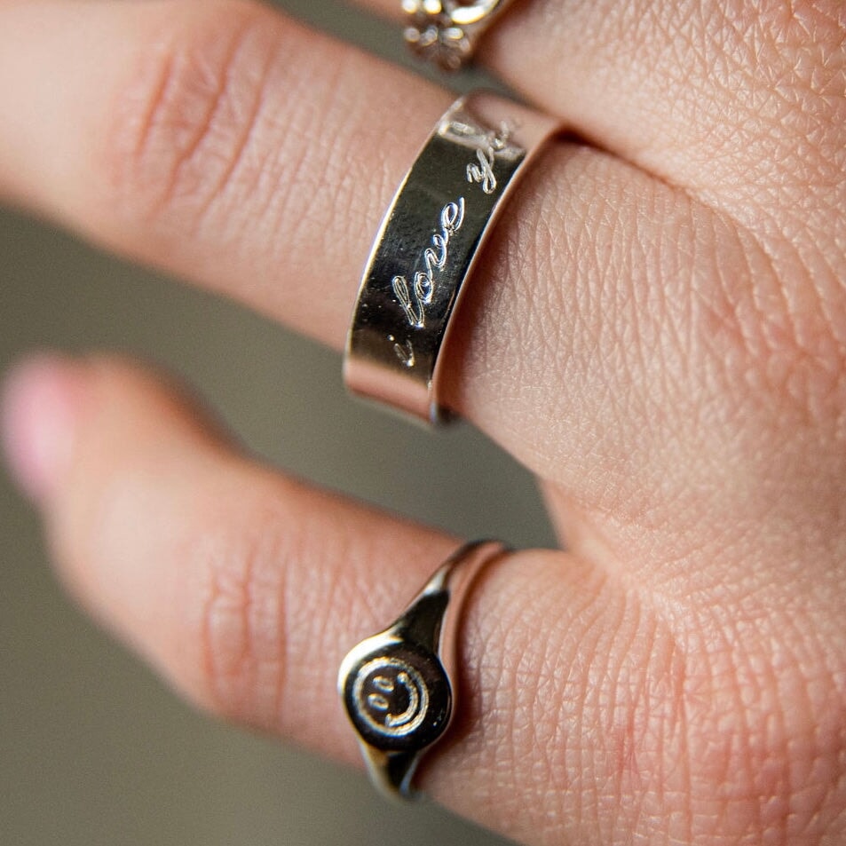 Lenny Signet Ring