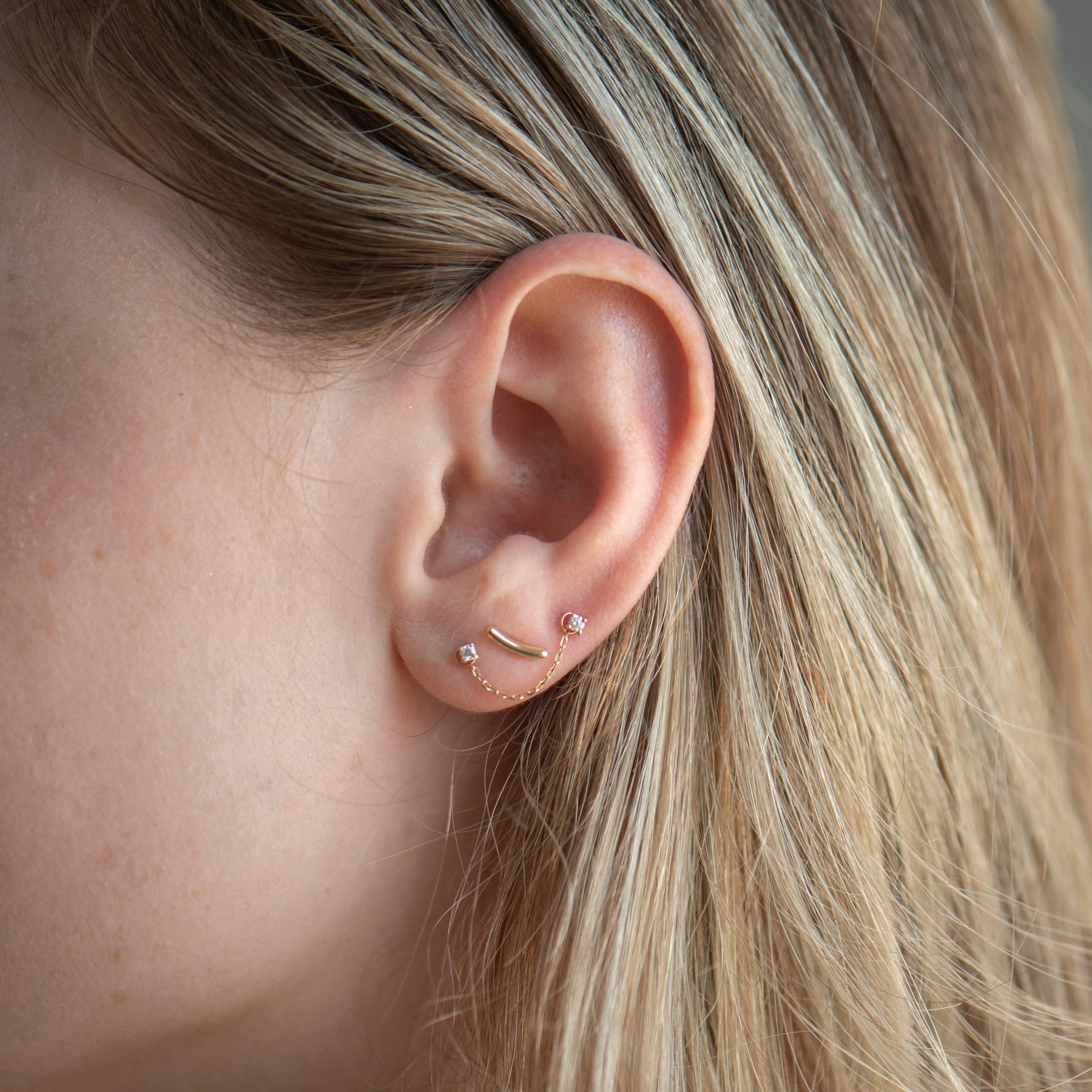 14K Gold Round Diamond Single Stud