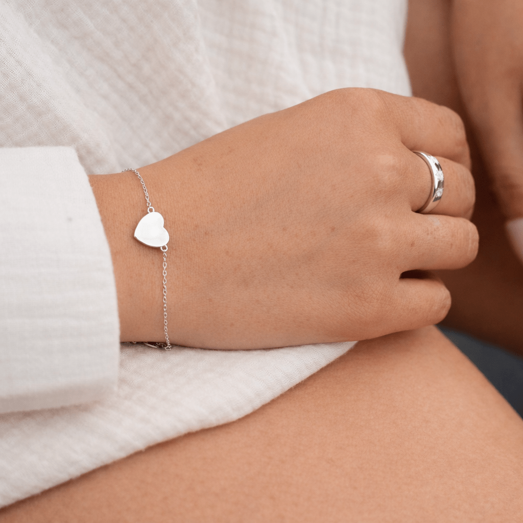 Ava Delicate Heart Bracelet