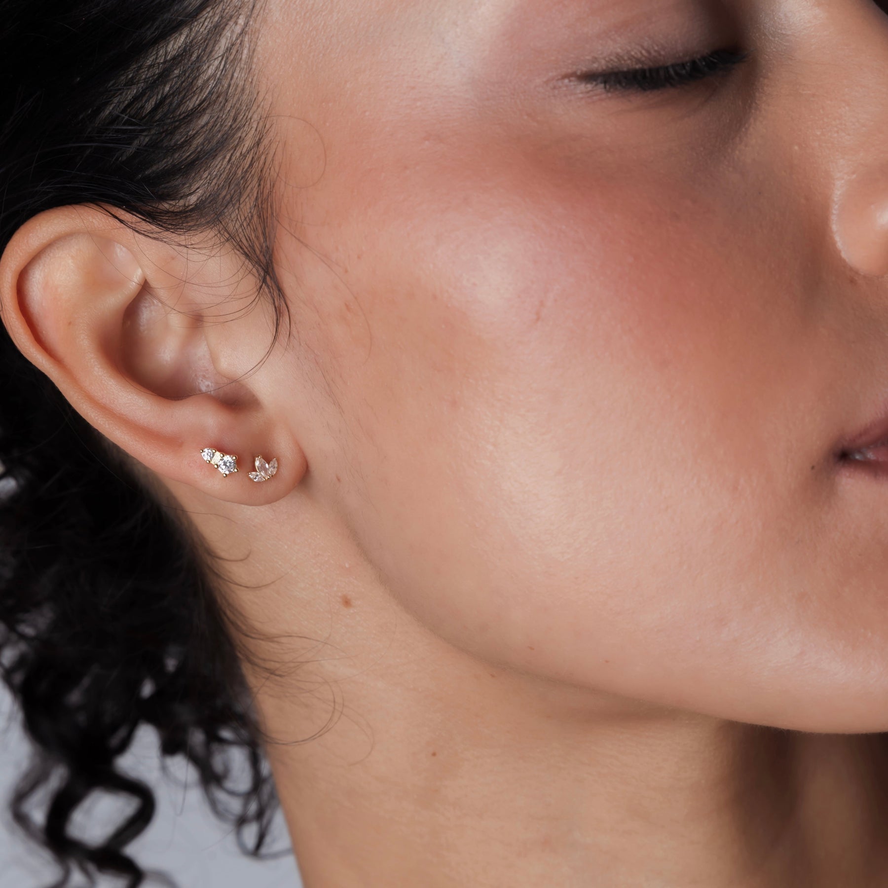 10k Shimmer CZ Lotuz Studs