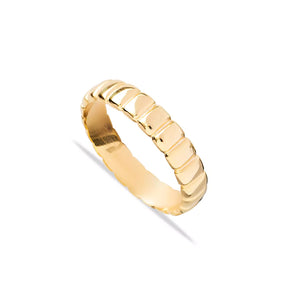 Ribbed Band Ring