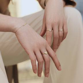 Lenny Signet Ring