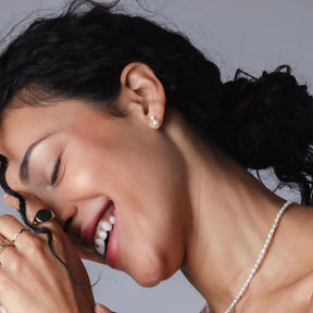 10K Pearl Drop Studs
