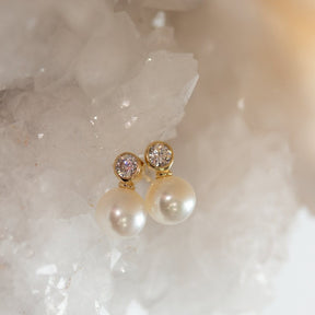 10K Pearl Drop Studs