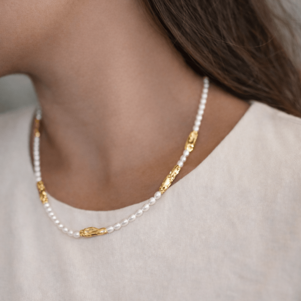 Pearl & Organic Bar Necklace
