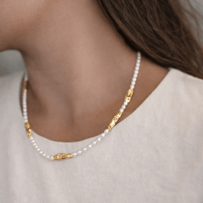 Pearl & Organic Bar Necklace