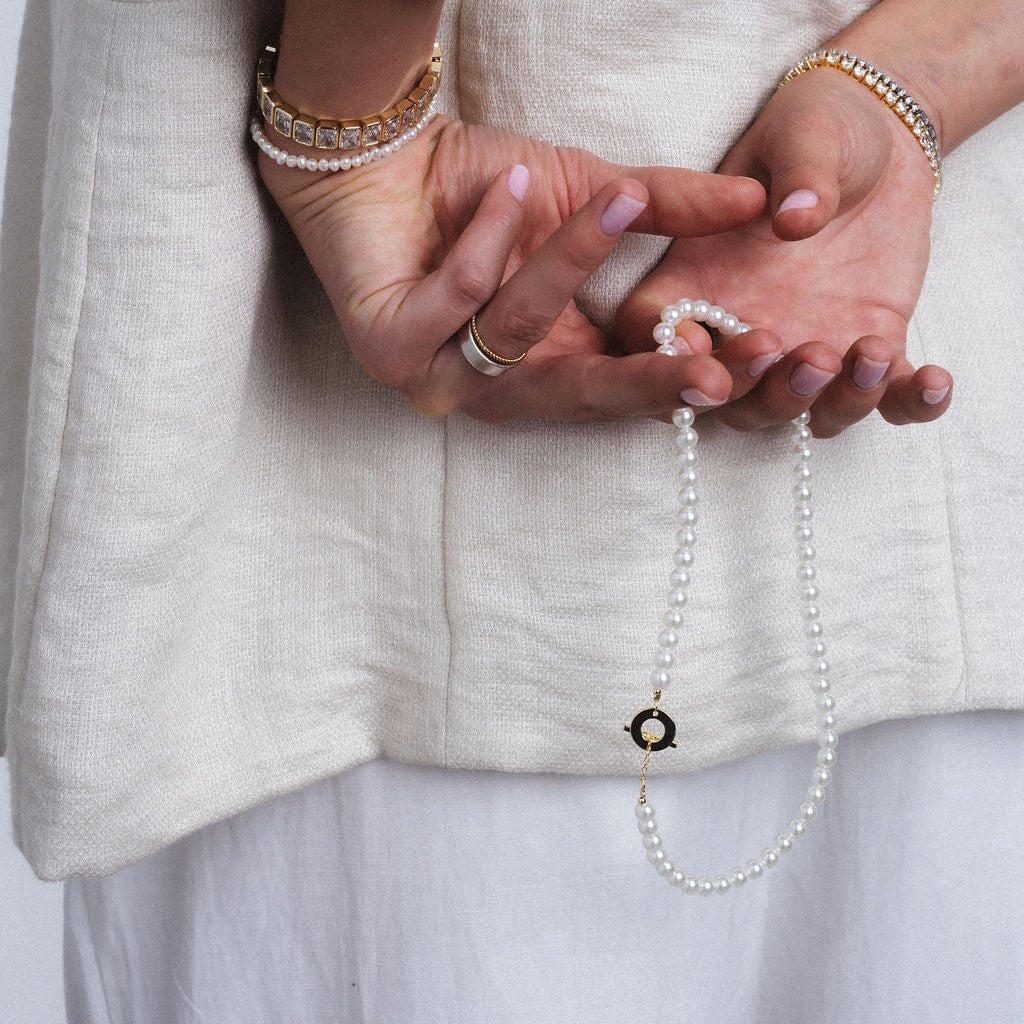 Pearl Necklace with Toggle Clasp