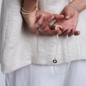 Pearl Necklace with Toggle Clasp