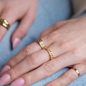 Mckenzie Sparkle Curb Ring*