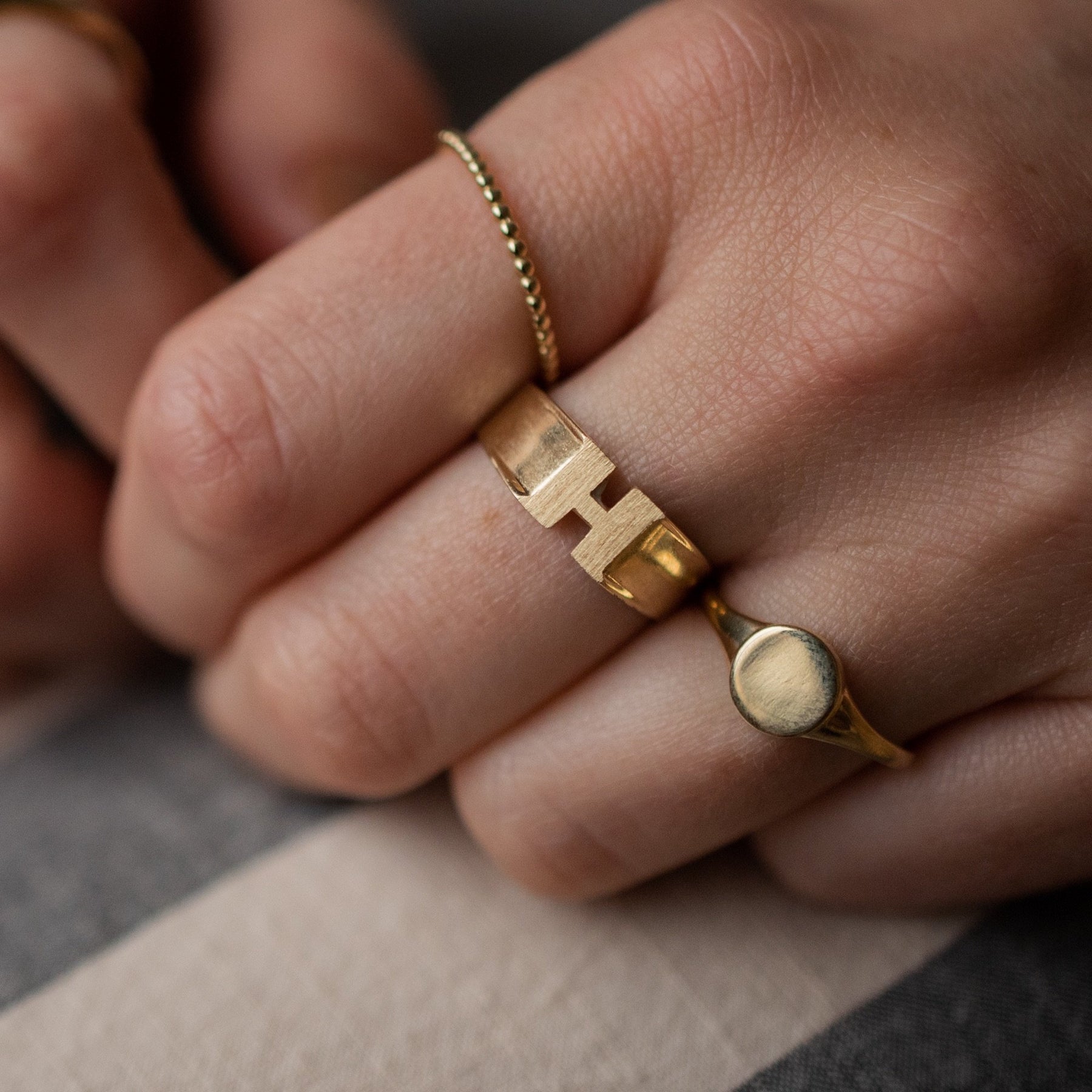 10K Gold Michelle Initial Ring - Suetables