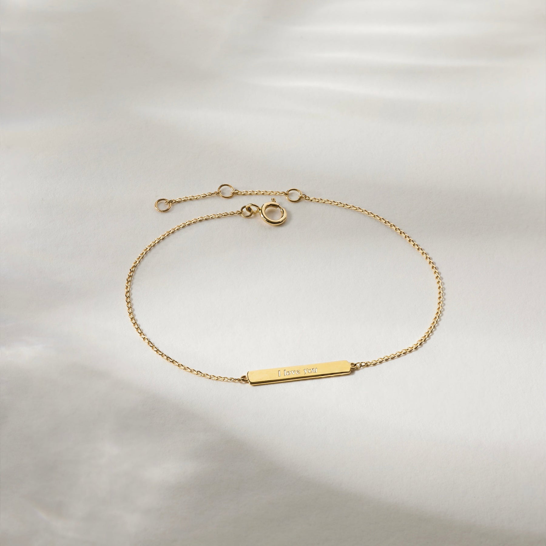 14k Gold Mimi Tiny Bar Bracelet